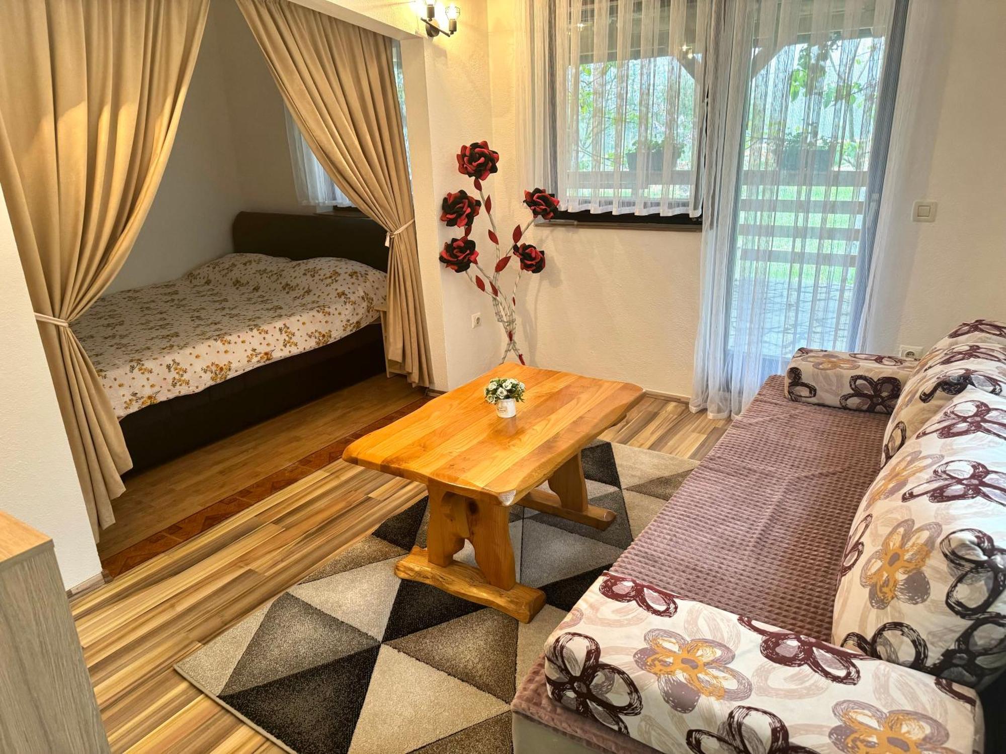 Brocanac Apartment Valentina מראה חיצוני תמונה