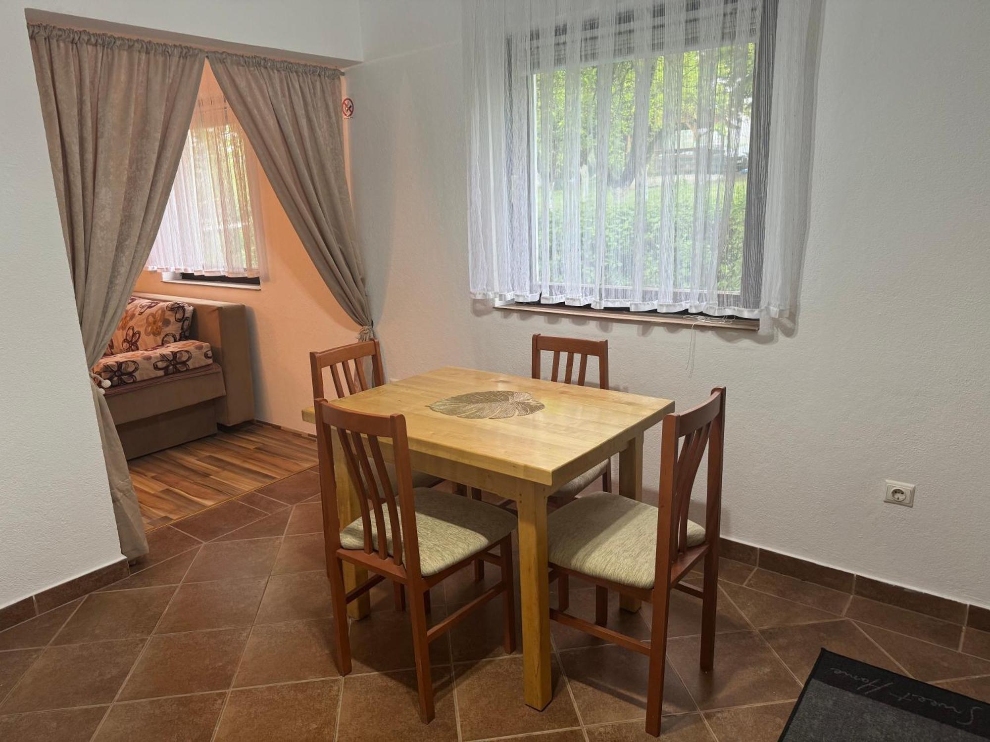 Brocanac Apartment Valentina מראה חיצוני תמונה