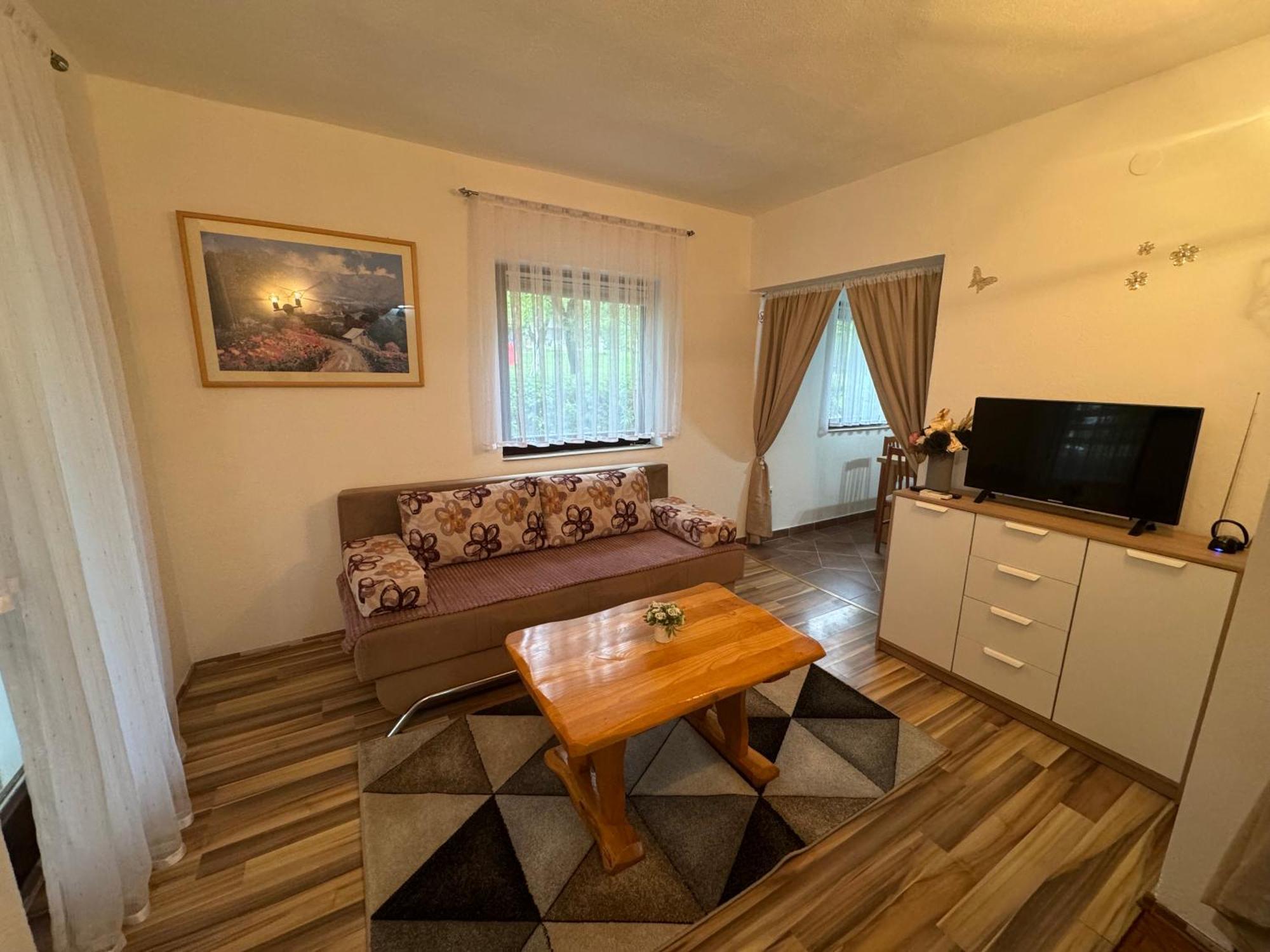 Brocanac Apartment Valentina מראה חיצוני תמונה